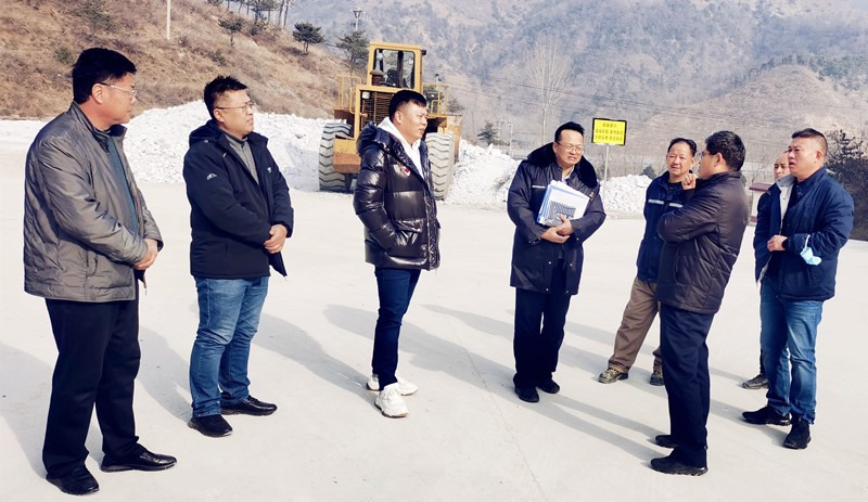 開元集團(tuán)董事長(zhǎng)許明月考察中科礦業(yè)項(xiàng)目進(jìn)展