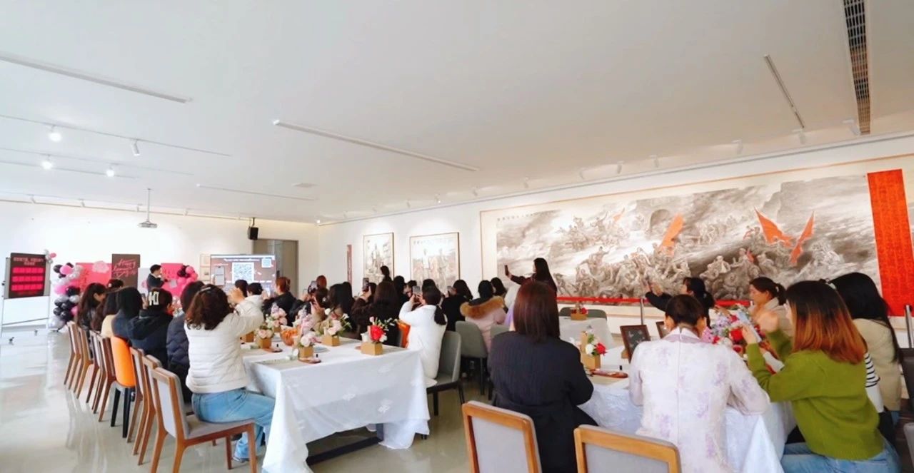 綻放她力量 閃耀女神節(jié)｜洛陽(yáng)開(kāi)元集團(tuán)三八節(jié)儀式感拉滿